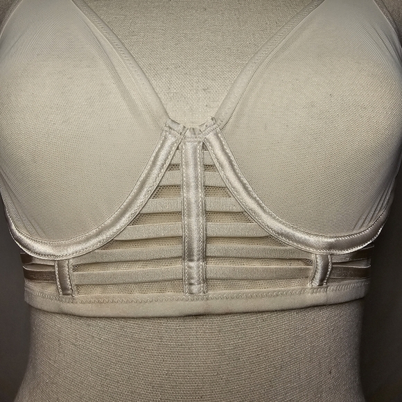 NWT Victoria's Secret White Ribbed Mesh Unlined Underwire Plunge Bra 34B - Picture 5 of 10